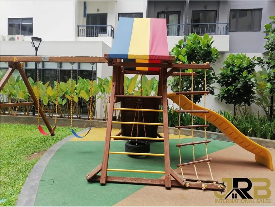 Day, Children play ground