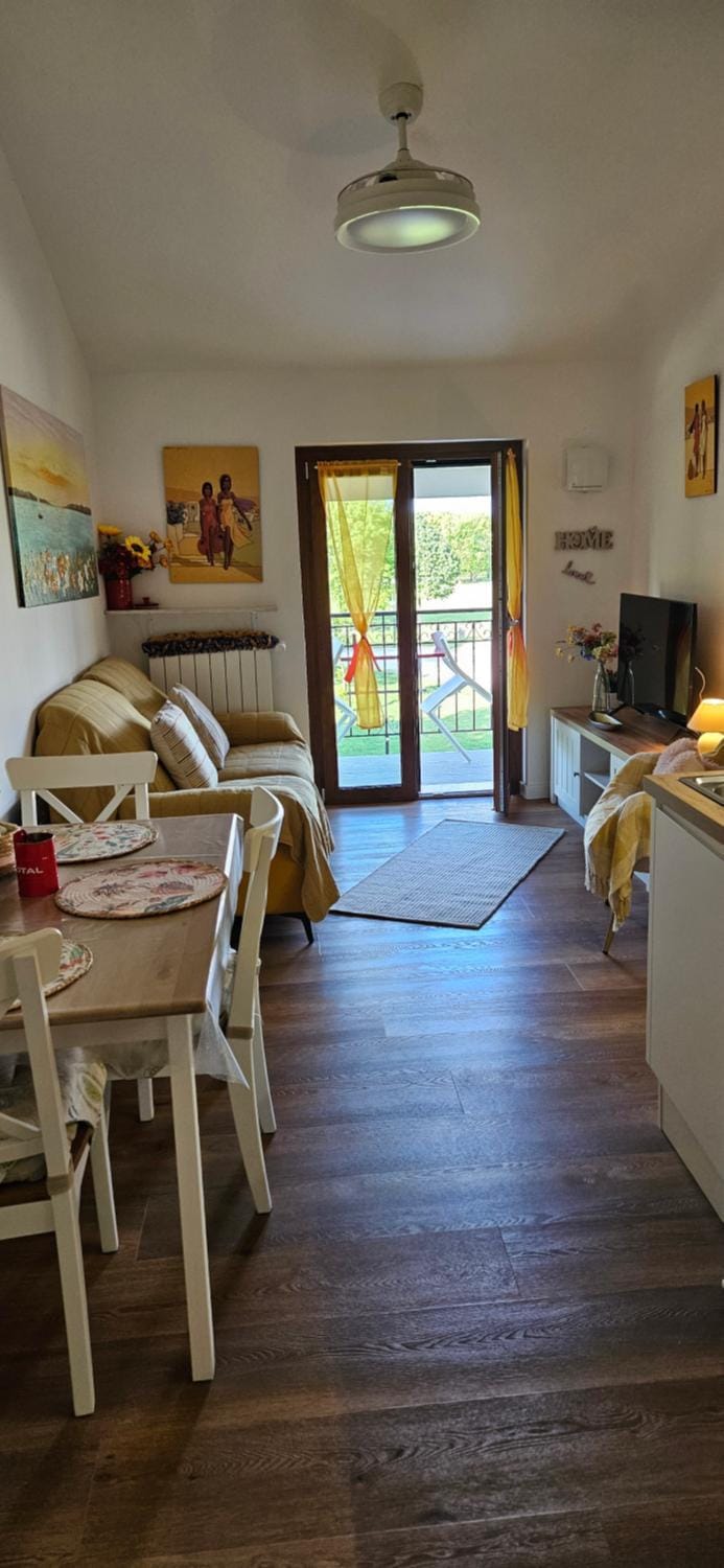 Lago Blue Apartment Apartment in Sirmione
