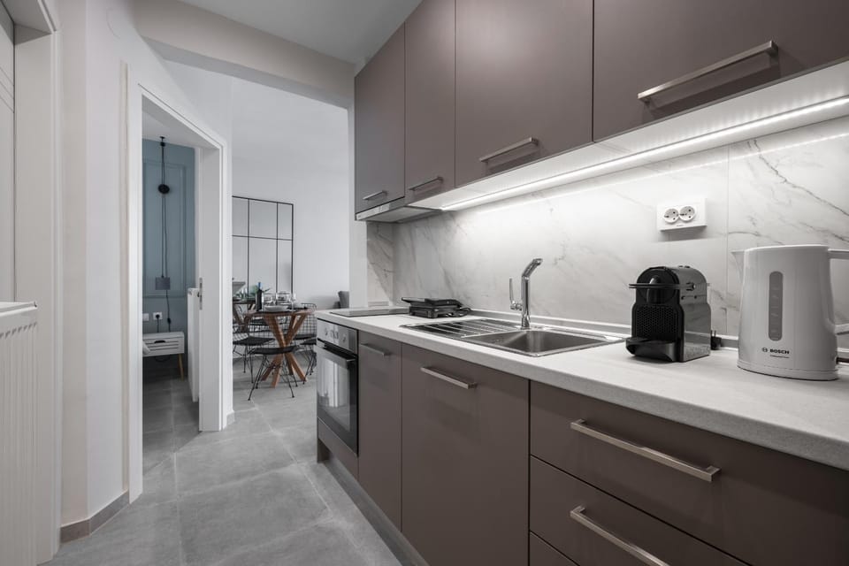 Coffee/tea facilities, Kitchen or kitchenette, Dining area, minibar, pet friendly, stove