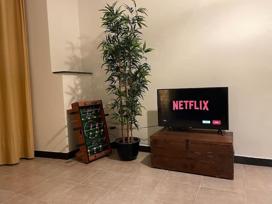 Communal lounge/ TV room, TV and multimedia, Evening entertainment