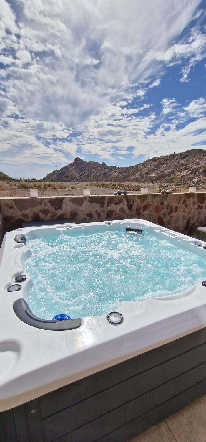 Amazing cozy Villa Hugo Tauro with Jacuzzi, Pool, Wi-Fi Apartment in Comarca Sur