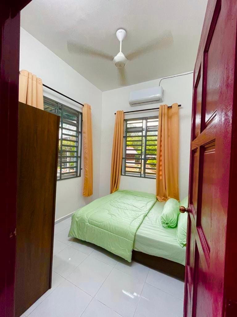 Tok Abah Homestay Bukit Mertajam House in Penang