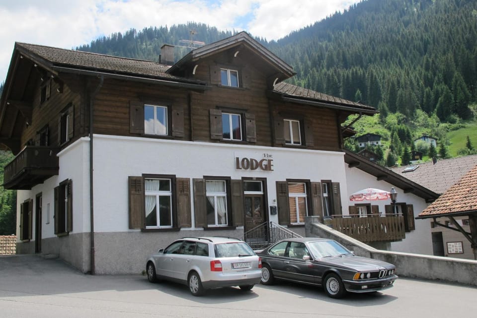 Property building, Facade/entrance, Spring