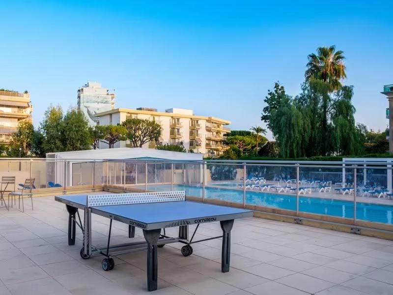 Nice Seaside Pool and Tennis Apartment in Cagnes-sur-Mer