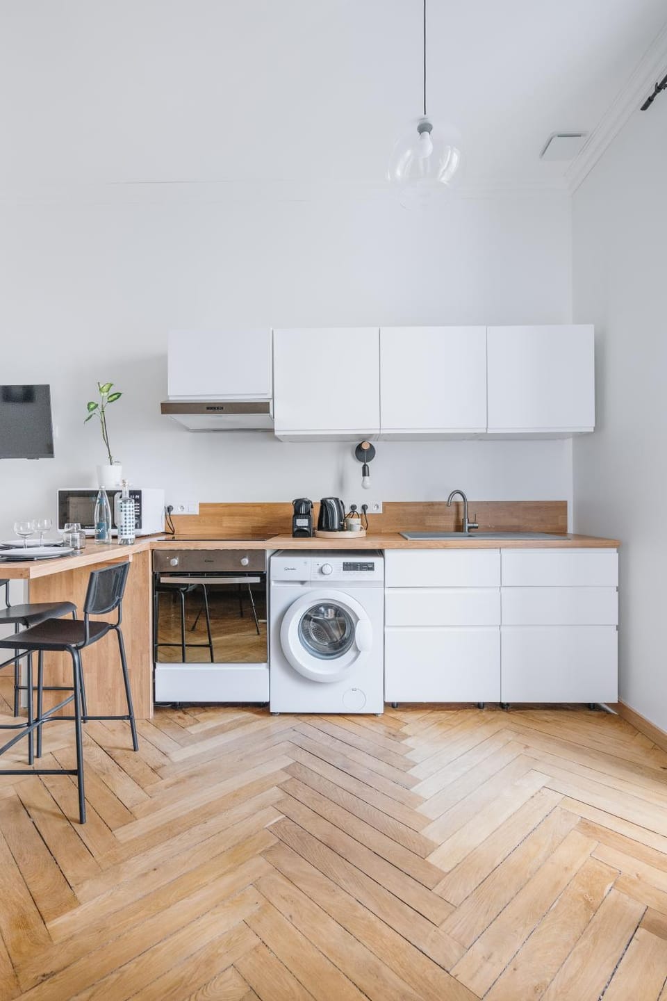 Kitchen or kitchenette, Dining area, oven, pet friendly, stove