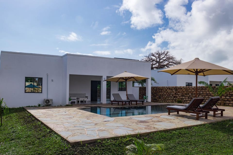4 U Luxury Bungalows Diani Villa in Kenya