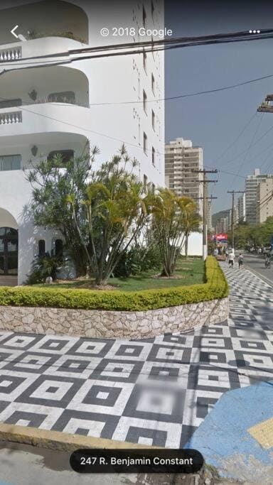 Amplo apartamento, moderno, ventilado, impecável. Apartment in State of São Paulo