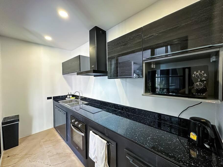Kitchen or kitchenette, minibar, oven, pet friendly, stove