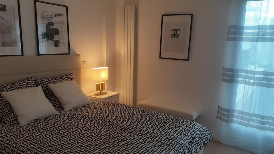 Le berlier 13 Apartment in Paris