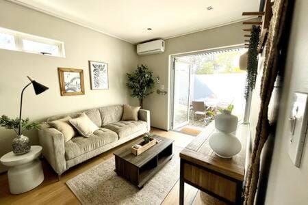 Modern Flat in the Cape Winelands Apartment in Stellenbosch