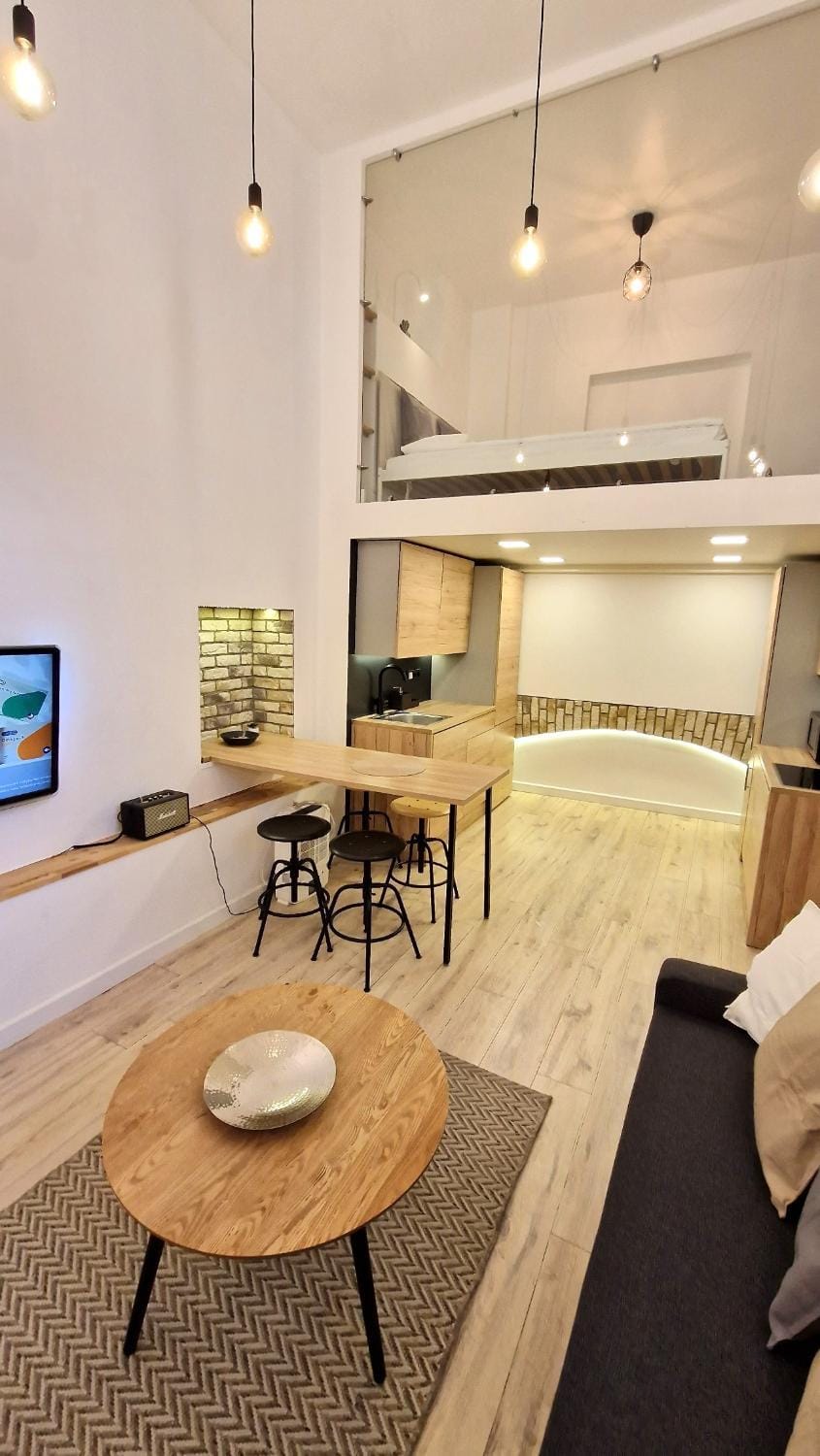 TV and multimedia, Kitchen or kitchenette, Living room, Seating area, Dining area, minibar