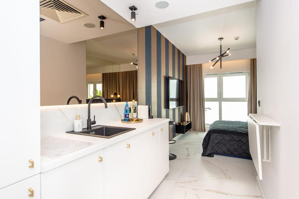 Super-Apartamenty VIP Jacuzzi III Apartment in Poznan