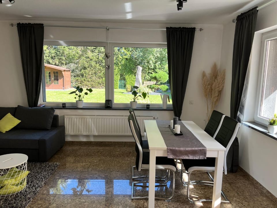 Living room, Seating area, Dining area