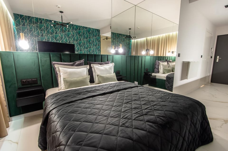 Super-Apartamenty VIP Jacuzzi IV Apartment in Poznan