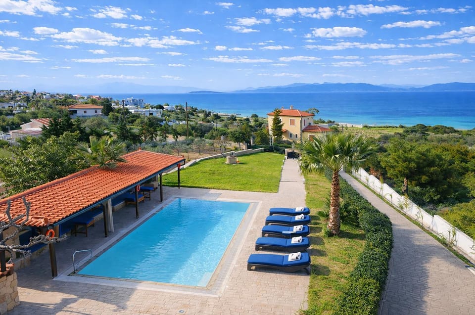 View (from property/room), Garden view, Mountain view, Pool view, Swimming pool