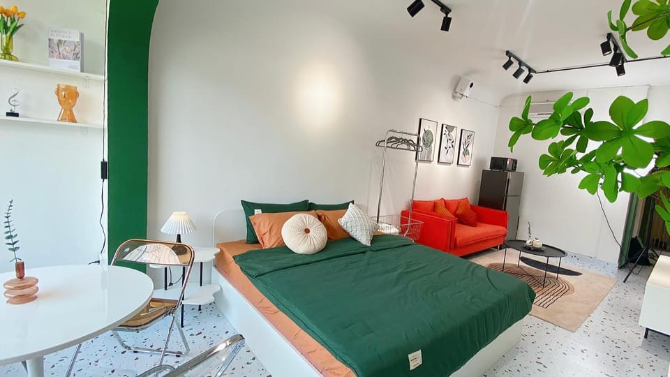 Bed, Living room, Seating area, Bedroom