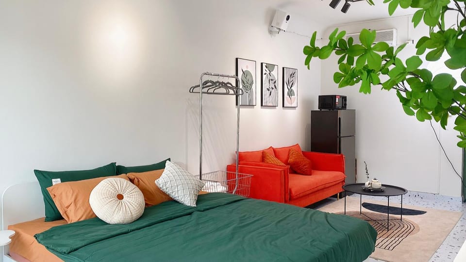 Bed, Living room