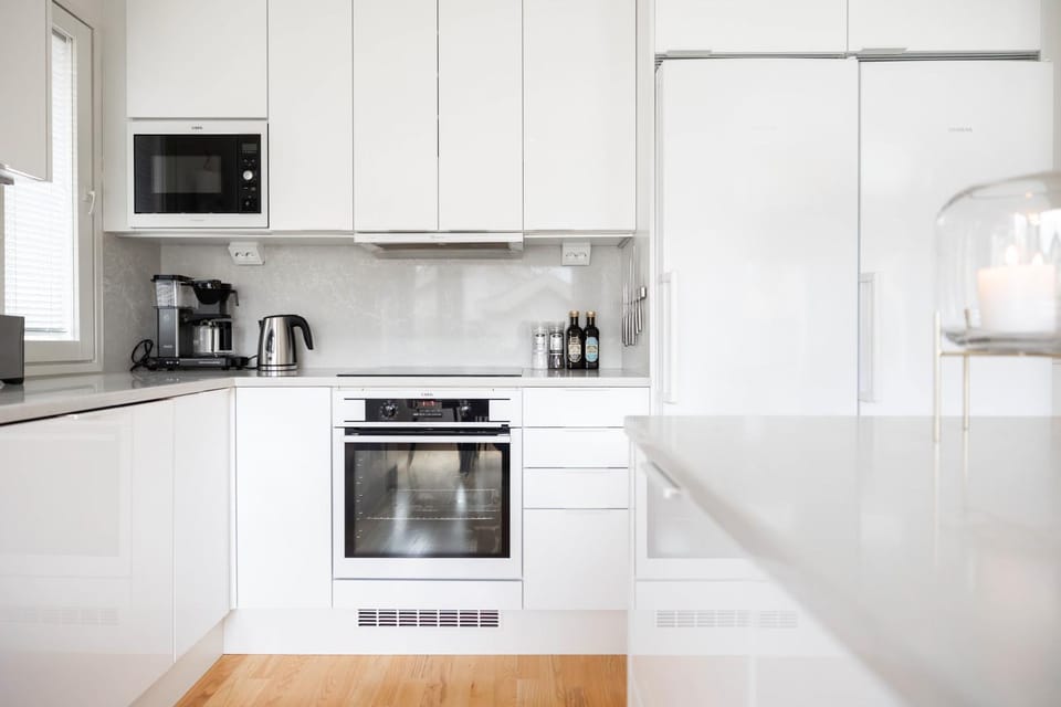 Coffee/tea facilities, dishwasher, stove, toaster