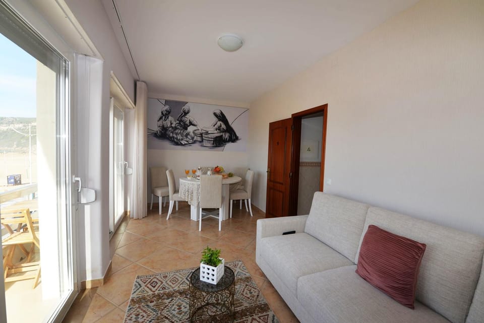 View (from property/room), Balcony/Terrace, Living room, Dining area