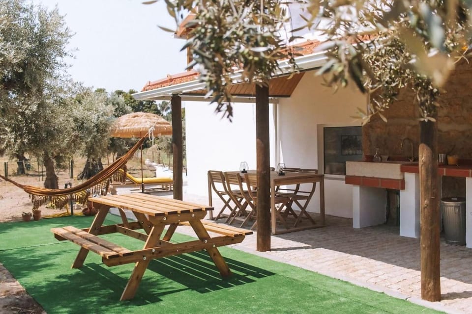 Chão do Ribeirinho Country House House in Extremadura, Spain
