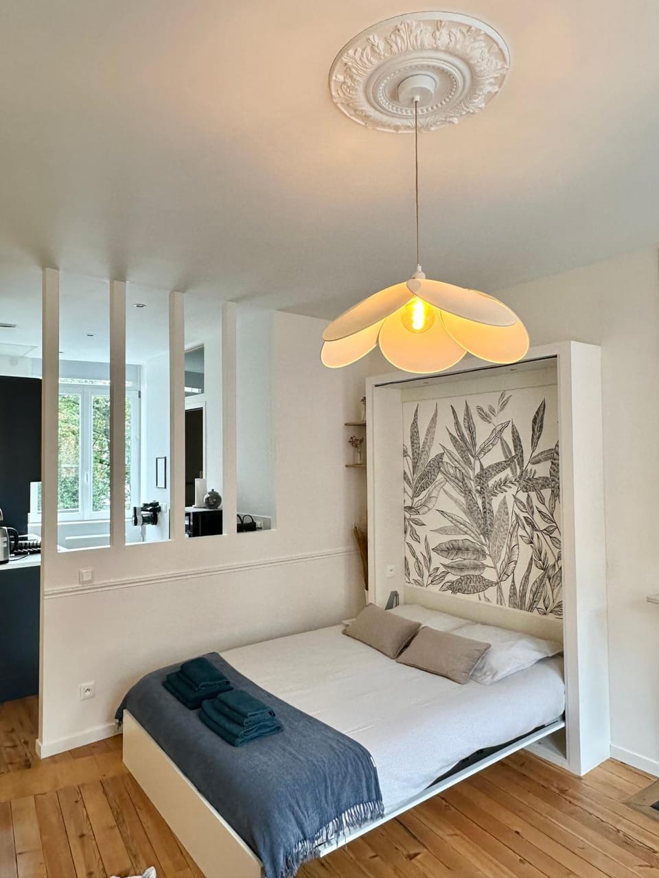 Bed, Photo of the whole room