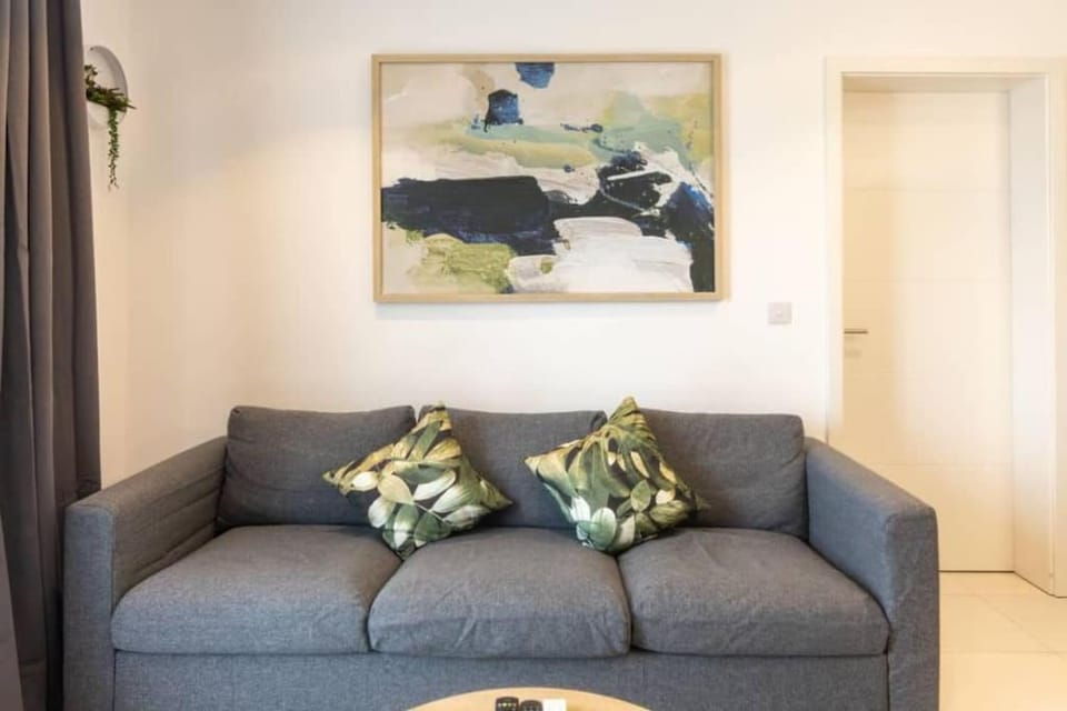 Lennox Beautiful 2 Bed Apartment in Accra