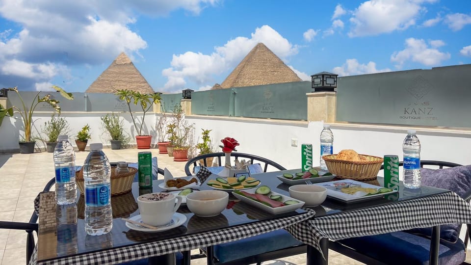 View (from property/room), Dining area, Breakfast