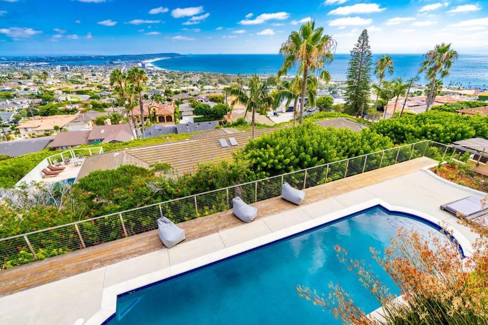 La Jolla Paradise with Ocean Views Pool and Spa House in La Jolla