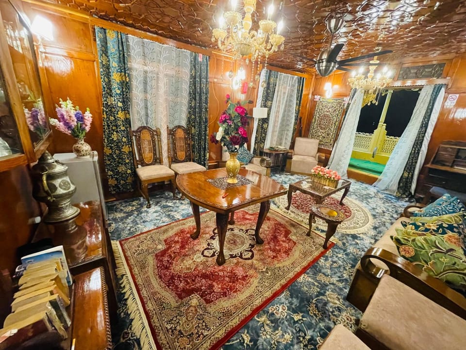 Heaven Breeze Group of Houseboats Docked boat in India