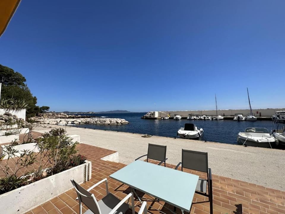 Natural landscape, Balcony/Terrace, Sea view