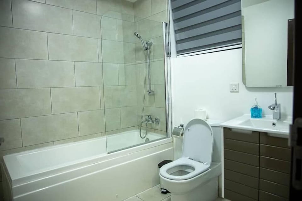Lovely 2 Bedroom Loft/Duplex - Labone Apartment in Accra