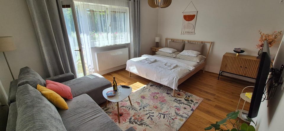 TV and multimedia, Bedroom