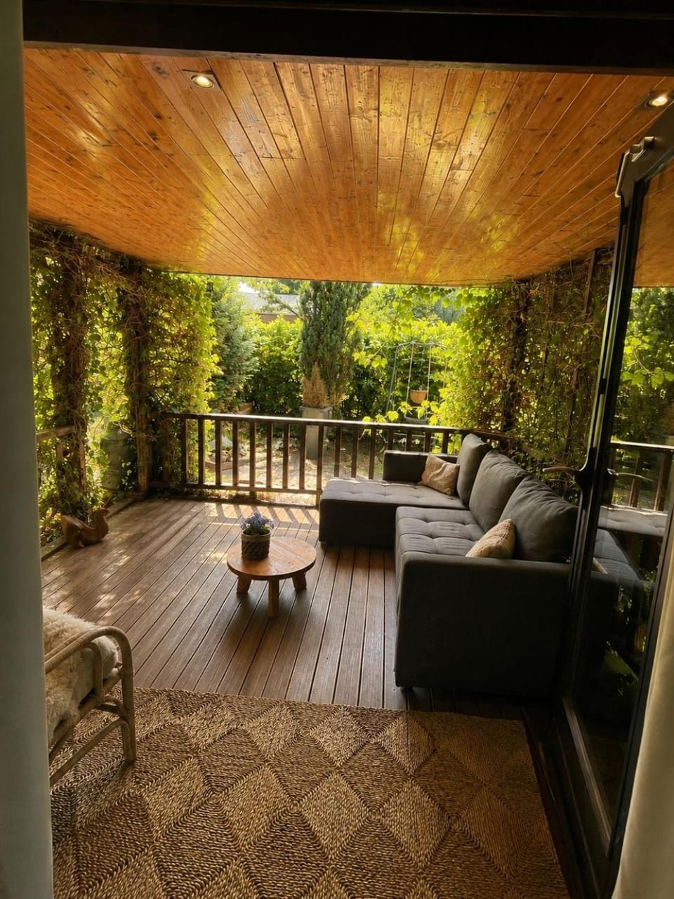 Patio, Day, Balcony/Terrace