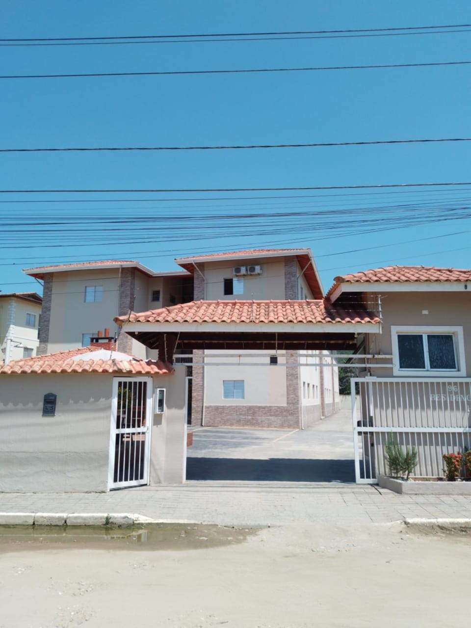 Ap 2 dorm 500 m da Praia Grande Apartment in Ubatuba