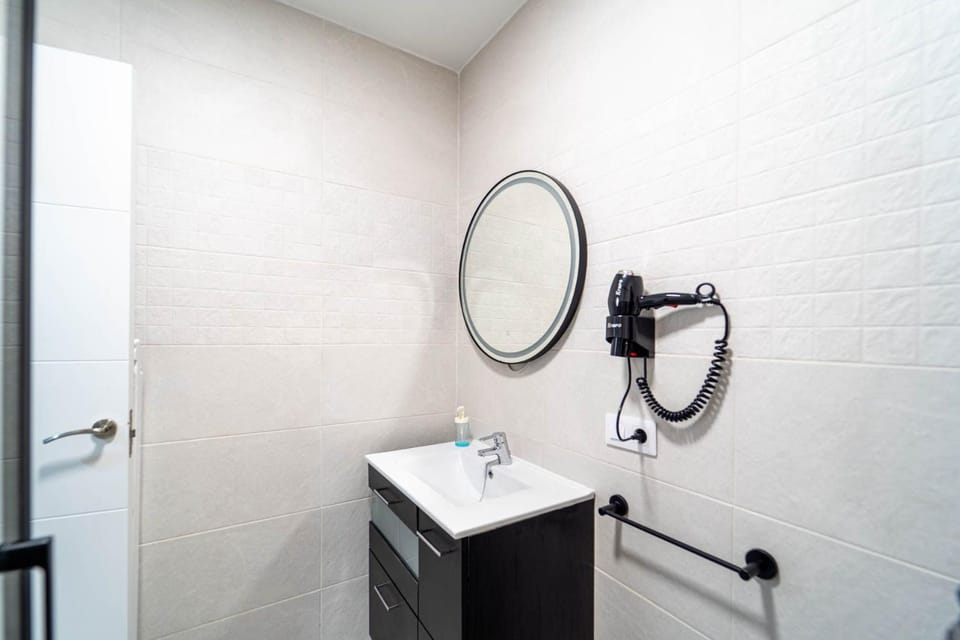 Mara 2 Playa del Burrero junto al mar, wifi gratis By Canarias Prime Homes Apartment in Gran Canaria