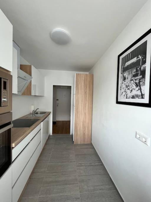 FarawayHomes Studio Vienna #H1 Apartment in Vienna