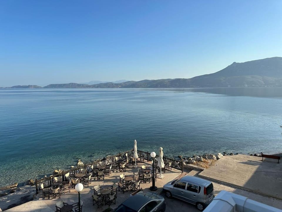 Nearby landmark, Mountain view, Sea view