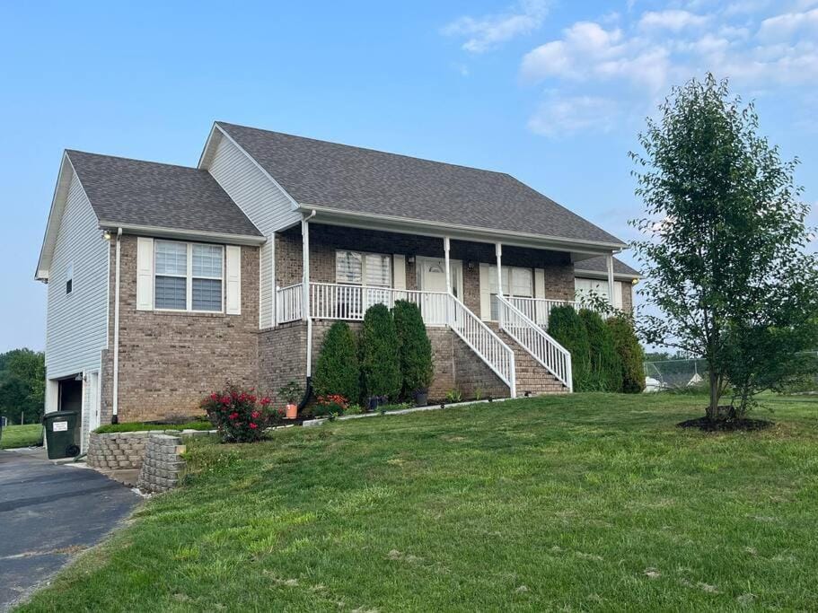 Property building, Spring, Day, Garden, Garden view