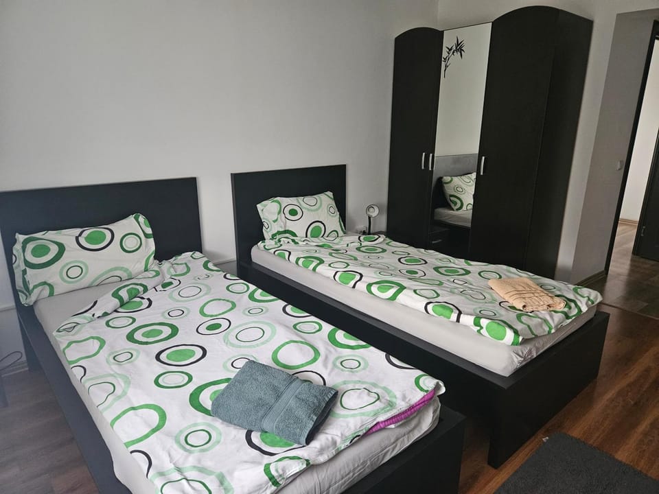 Bed, Photo of the whole room, Bedroom, Breakfast, air conditioner