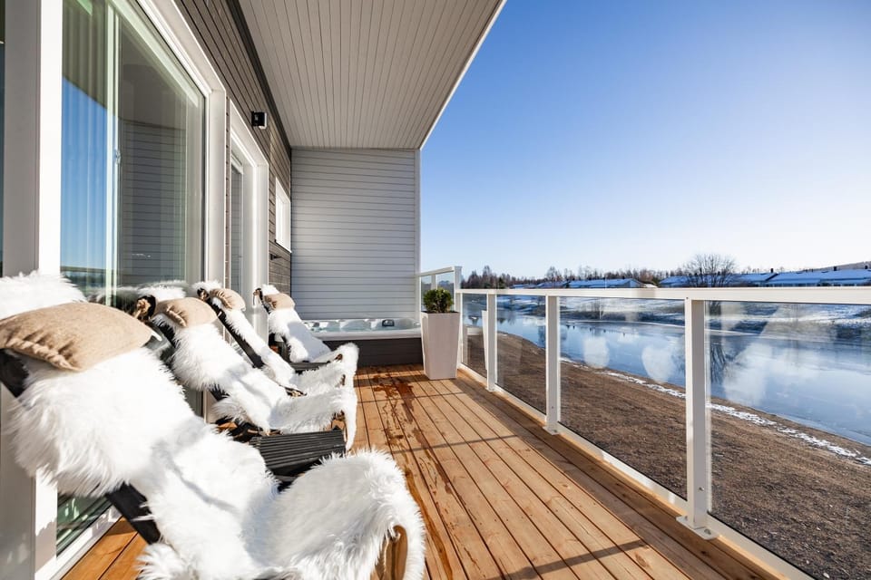 Patio, Day, Natural landscape, View (from property/room), River view, sunbed