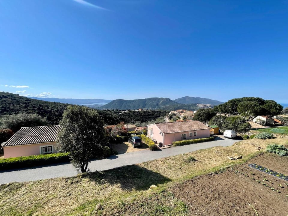 Casamea - Rez de Villa, Famille ,Vue mer, Clim1 Apartment in Corsica