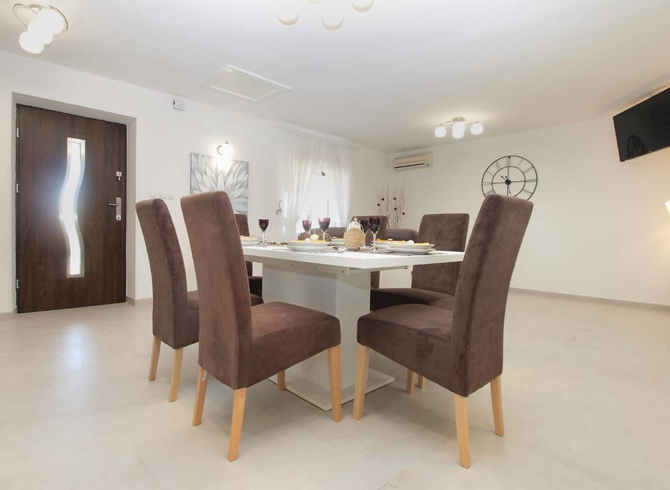 Holiday Home Villa Angelina 1233 House in Istria County