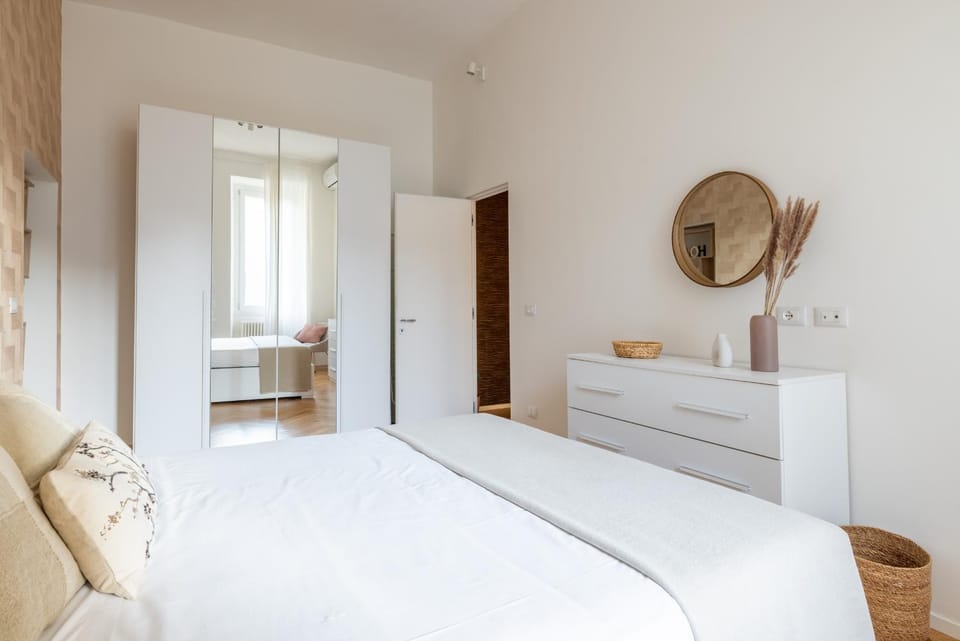 Bedroom, wardrobe