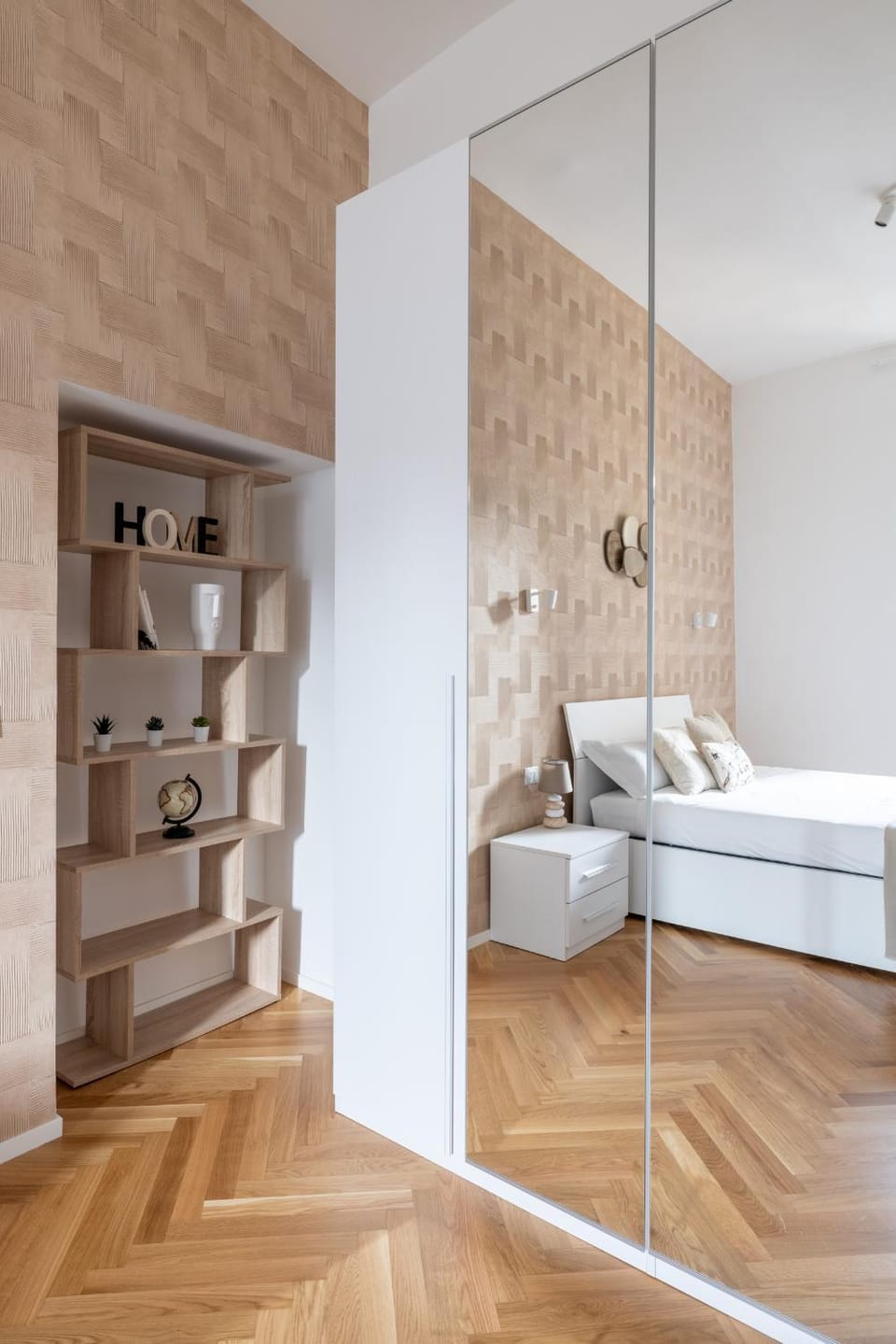 Decorative detail, wardrobe