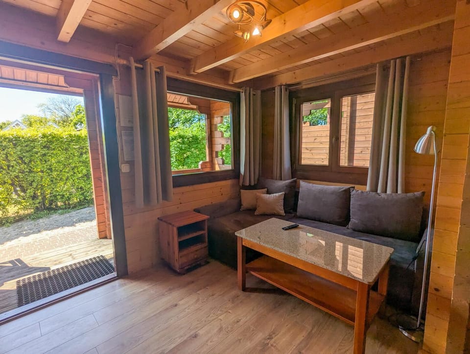 Day, Living room, Seating area, Garden view