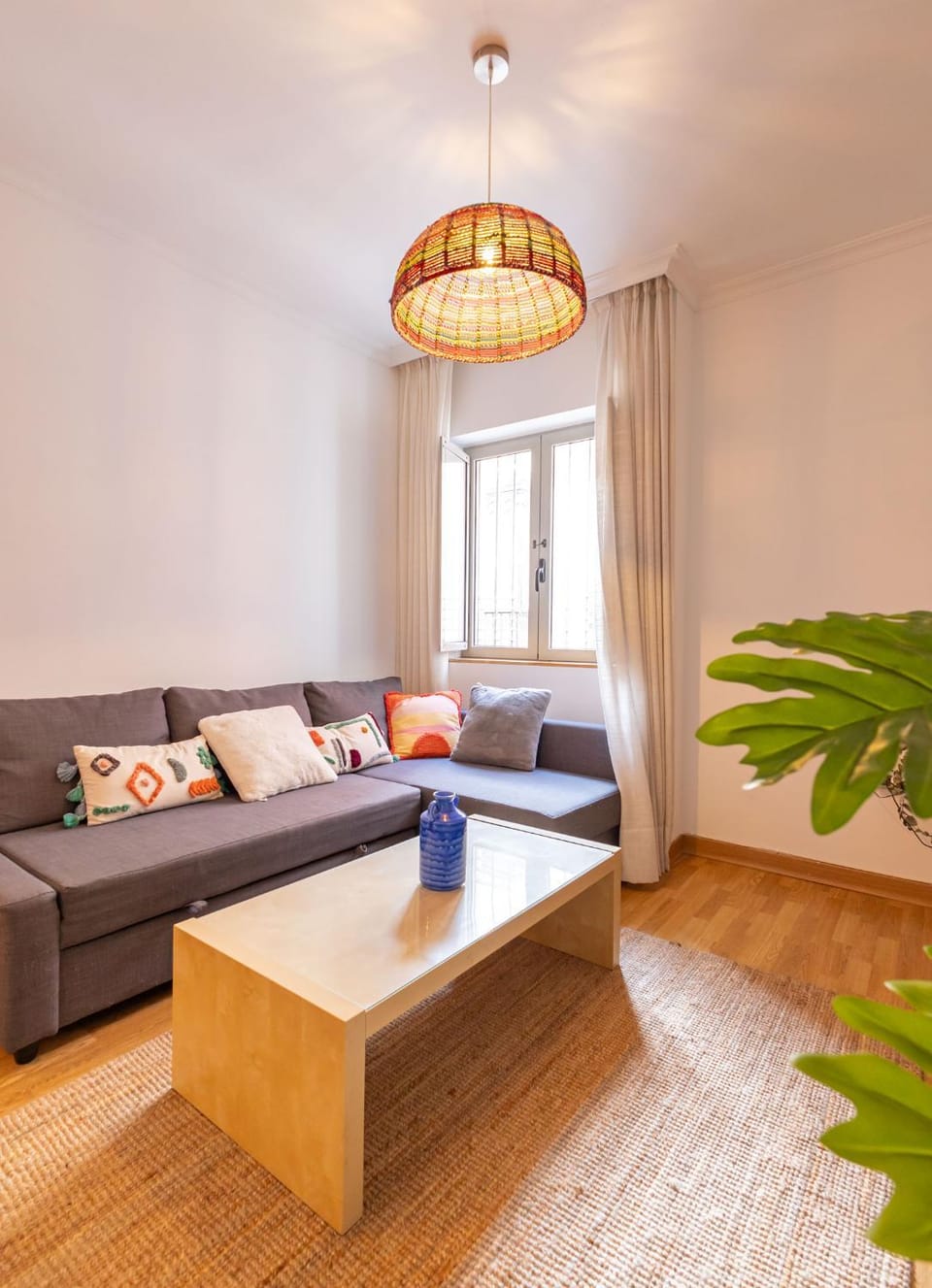 Living room, Photo of the whole room, Seating area
