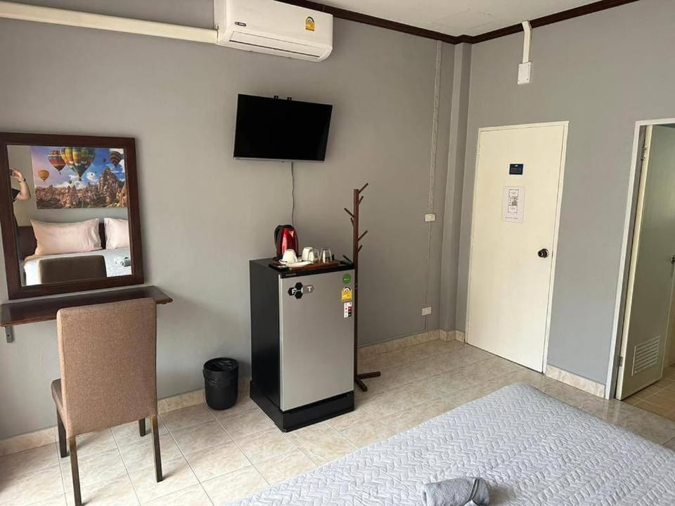 TV and multimedia, air conditioner