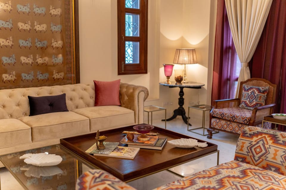 Living room, Seating area