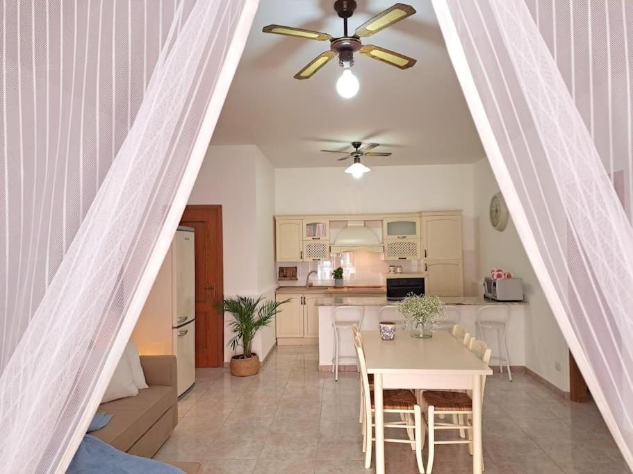 Kitchen or kitchenette, Living room, Dining area, stove