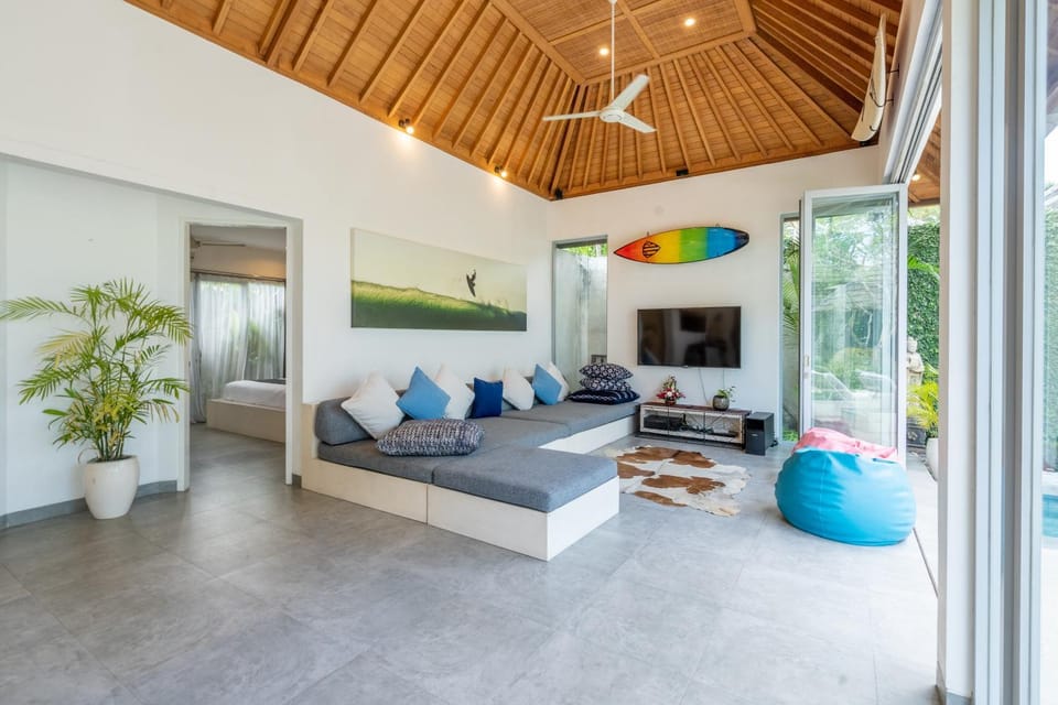 TV and multimedia, Living room, Seating area